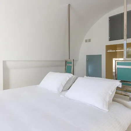 Santorini Sun Villa *